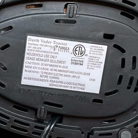 Darth Vader Toaster - Picture 5 of 6